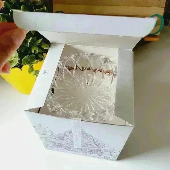 New in Box JONAL Crystal Trinkey/Candy Clear Hershey's Kiss Crytal Candy Dish - Picture 10 of 11